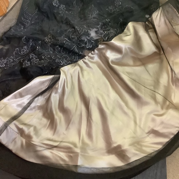 Jovani Black Embellished Backless Bustier Prom Dress Size 0 - Picture 10 of 13